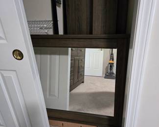 Mirror to bedroom set
