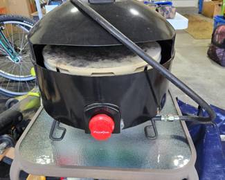 Pizza maker