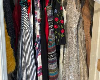 lots of women's dresses - sizes 6-12