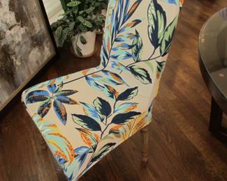 4 pc World Market dining chairs w/ slip covers