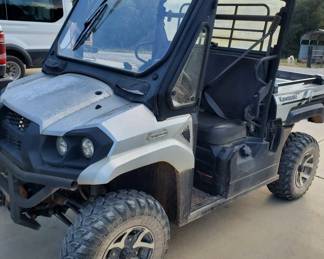 Kawasaki Mule Side-by-side