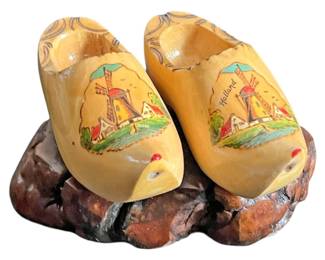 Decorative Dutch Wooden Shoes Stand