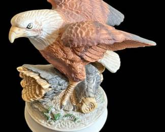 Royal Heritage Bald Eagle Figurine