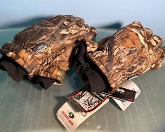 Mossy Oak Thinsulate gloves