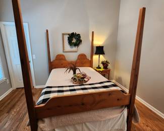 4 Poster Bed