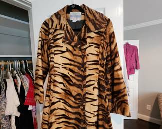 Ladies Vintage Clothing