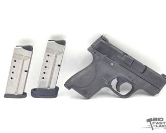 208  NEW Smith  Wesson MP40 40SW SemiAuto Pistol 