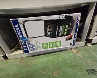 6558  New Automatic Battery Charger 