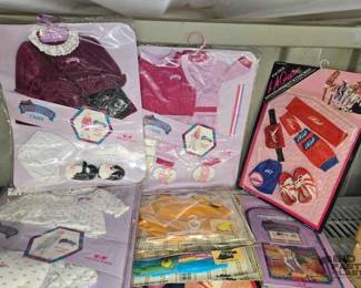 7552  Doll Cloths, Puppy Cloths  Sticker Book 