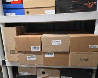 7096  NEW 15 Pairs Of Shoes 
