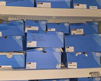 7110  NEW 10 Pairs Of Shoes 