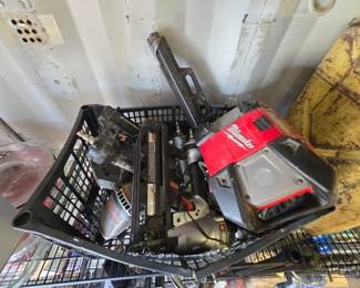 4002  Crate Of Tools 