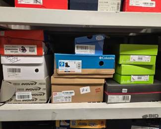 7074  NEW 9 Pairs Of Shoes 