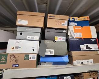 7030  NEW 12 Pairs Of Shoes 