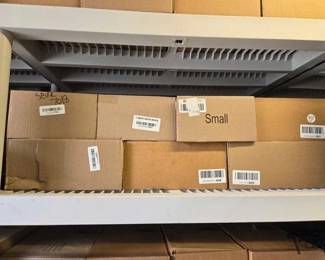 7018  NEW 7 Pairs Of Shoes 