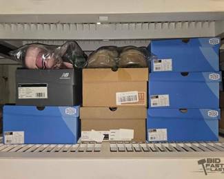 4512  New 9 Pairs Of Shoes 