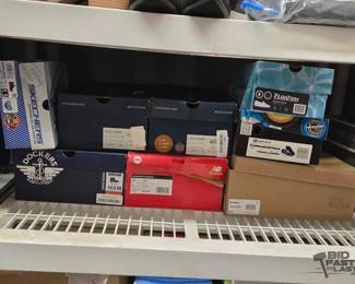 4536  New 8 Pairs Of Shoes 