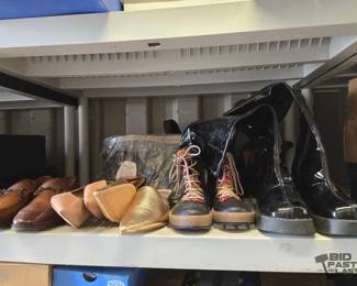7036  NEW 6 Pairs Of Shoes  4 Single Shoes 