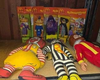 6040  7 McDonald  Burger King Vintage Toys 