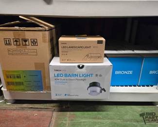 6538  New Led Landscape Light  Led Barn Light 
