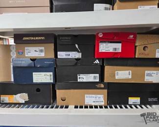 7006  NEW 11 Pairs Of Shoes 