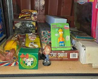 6052  Big Top Clown Collection, Bart Simpson Keychain  more 