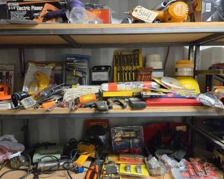 5106  Wrench, Measuring Tape, Wire Stripper, Rope, Thermometer, Alternator Tester, Stretch Cords, Screwd... 