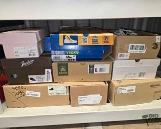7088  NEW 9 Pairs Of Shoes 