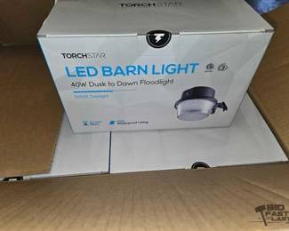 6520  New Led Barn Light 