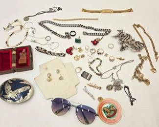1006 Costume Jewelry