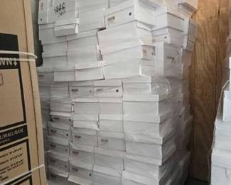 2958 New 1Pallet Of Shoes