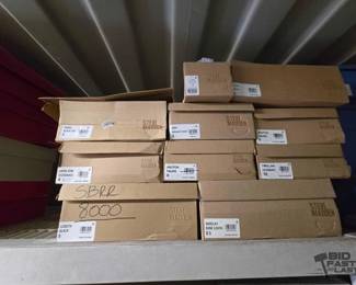 7100  NEW 10 Pairs Of Shoes 