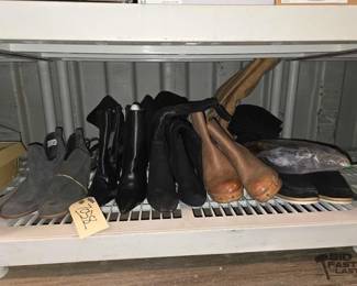 7058  New 11 Pairs Of Shoes 