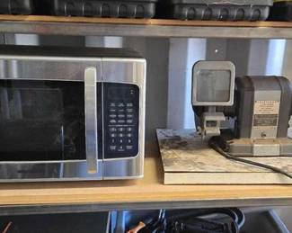 5174 Emerson Microwave CraftsMan 12 HP Grinder
