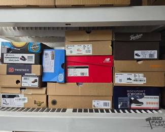 7002  NEW 10 Pairs of Shoes 