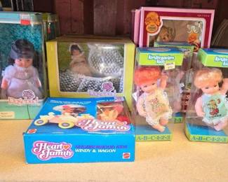 6028  13 Children Dolls 
