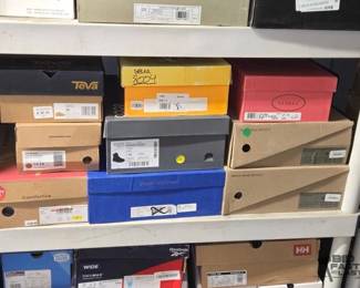 7104  NEW 9 Pairs Of Shoes 