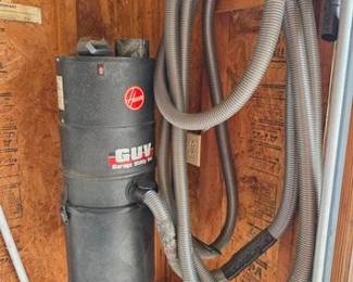 Hoover garage vacuum