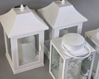 Sets of battery-powered lanterns