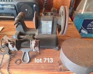 Briggs and Stratton locksmith key machine