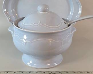 Pfaltzgraff soup tureen and platter