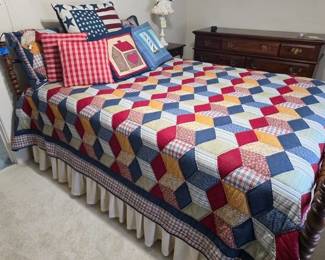 Full size bed set: comforter, shams, pillows and bed ruffle