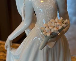 Lladro "Down the Isle"