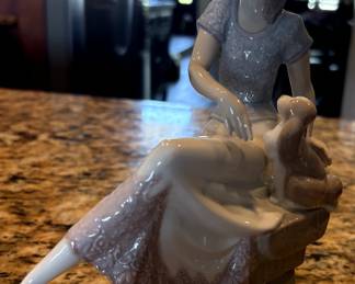 Lladro "Picture Perfect"