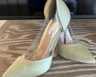 Ladie's Shoes Sz 6