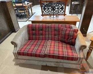 ETHAN ALLEN Loveseat