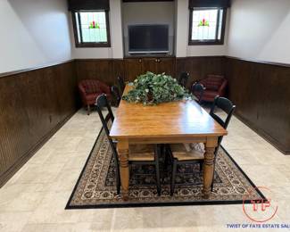 ETHAN ALLEN New Country Dining Room Set