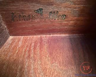 ETHAN ALLEN Royal Oak Nightstand