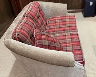 ETHAN ALLEN Loveseat