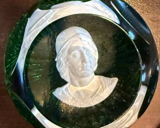 BACCARAT Paperweight